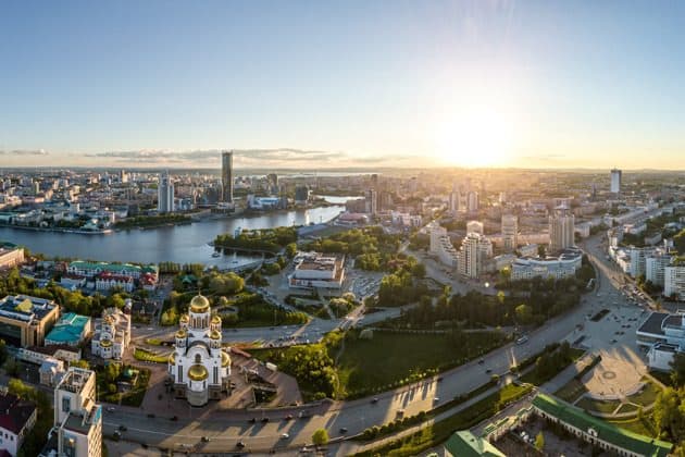 От Екатеринбурга до Ёбурга через Свердловск: обзорная экскурсия