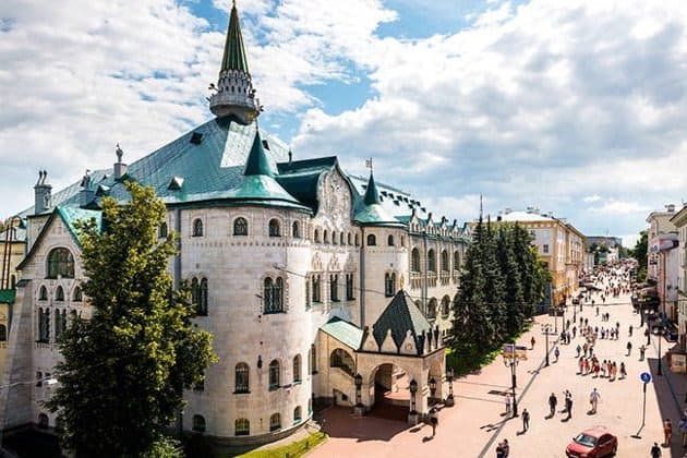 Пешеходная экскурсия по Покровке "Главная улица города"